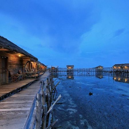 Bintan Laguna Restaurant And Resort Teluk Bakau Exterior foto