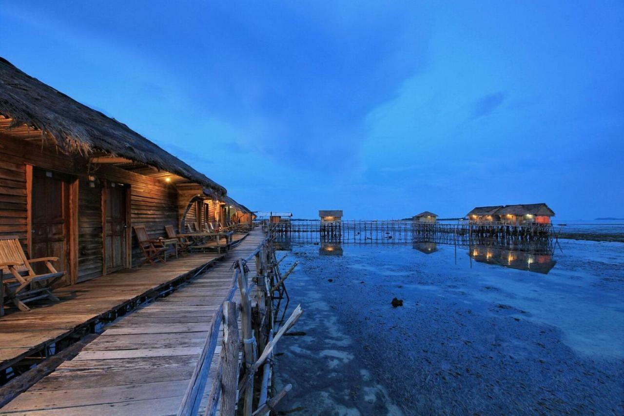 Bintan Laguna Restaurant And Resort Teluk Bakau Exterior foto